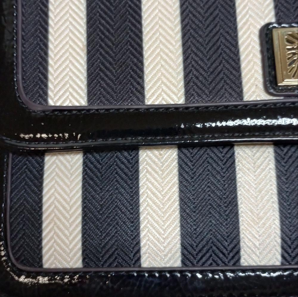 Anne Klein Medium Handbag - Picture 5 of 13